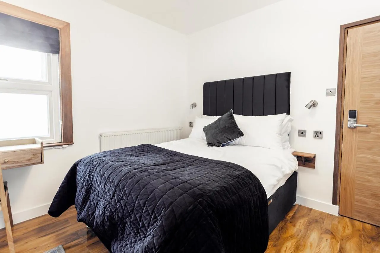 Cambridge House Hotel