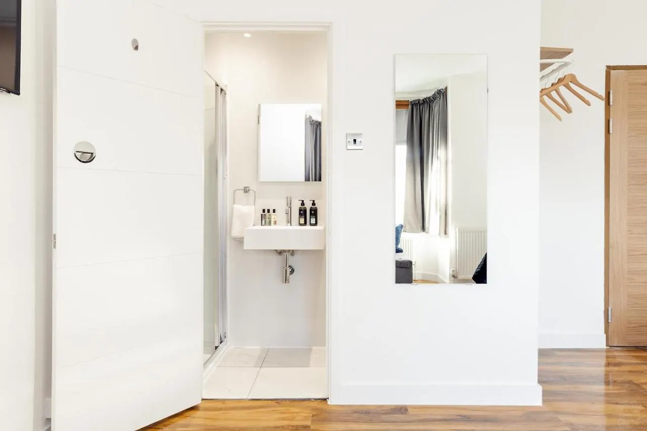 **  Cambridge House Hotel Reino Unido